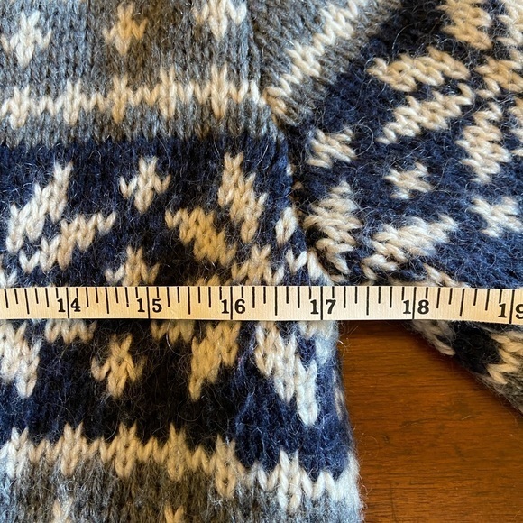 Beautiful blue and white hooded cardigan no label , based on measurements small - Picture 6 of 8